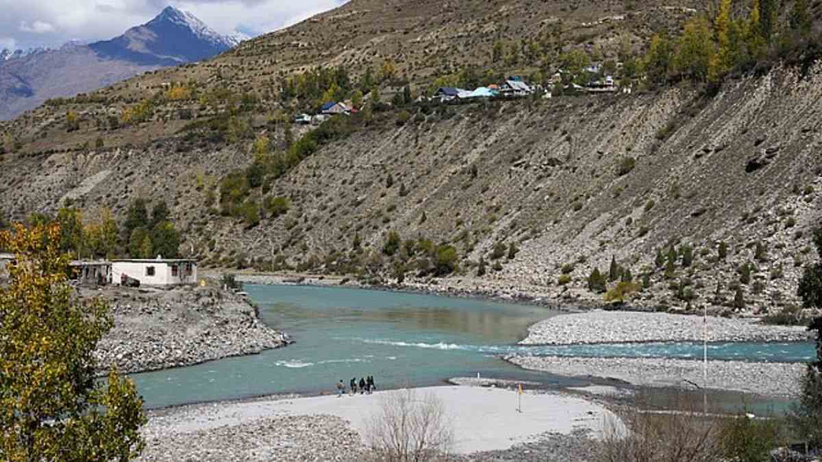 Tandi, Sissu , Manali Tour Package, Empty Trails